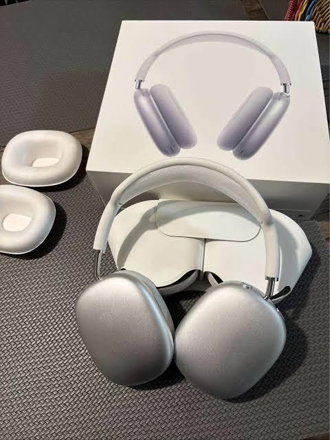 AIRPODS MAX HEADPHONES MASTER COPY