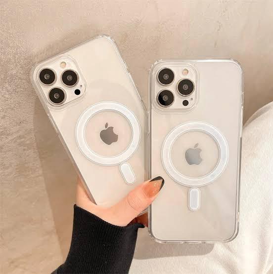 Crystal Clear Premium Magsafe Case